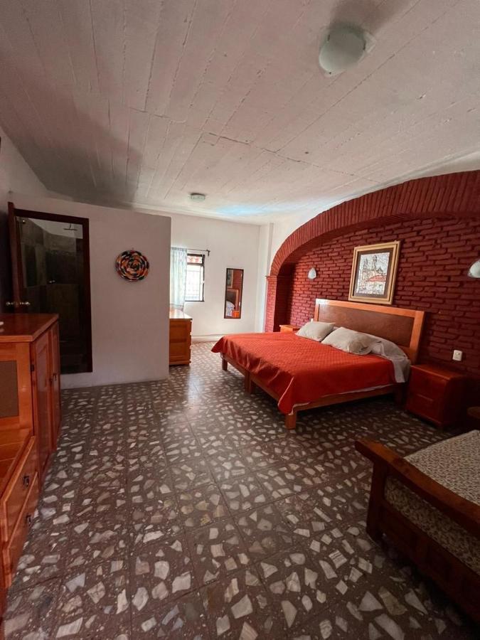 El Gran Toril Hotel Taxco de Alarcon Exterior photo